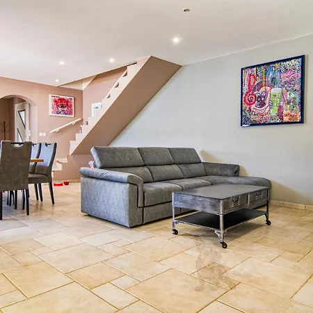 Les Oliviers By Interhome Nyaraló